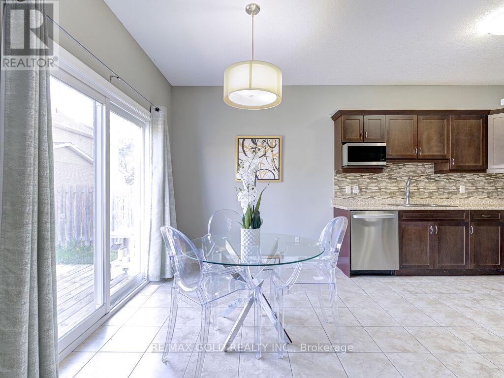 35 - 960 Bitterbush Crescent, London North, Ontario N6H 0G1 - Photo 14 - X12834554