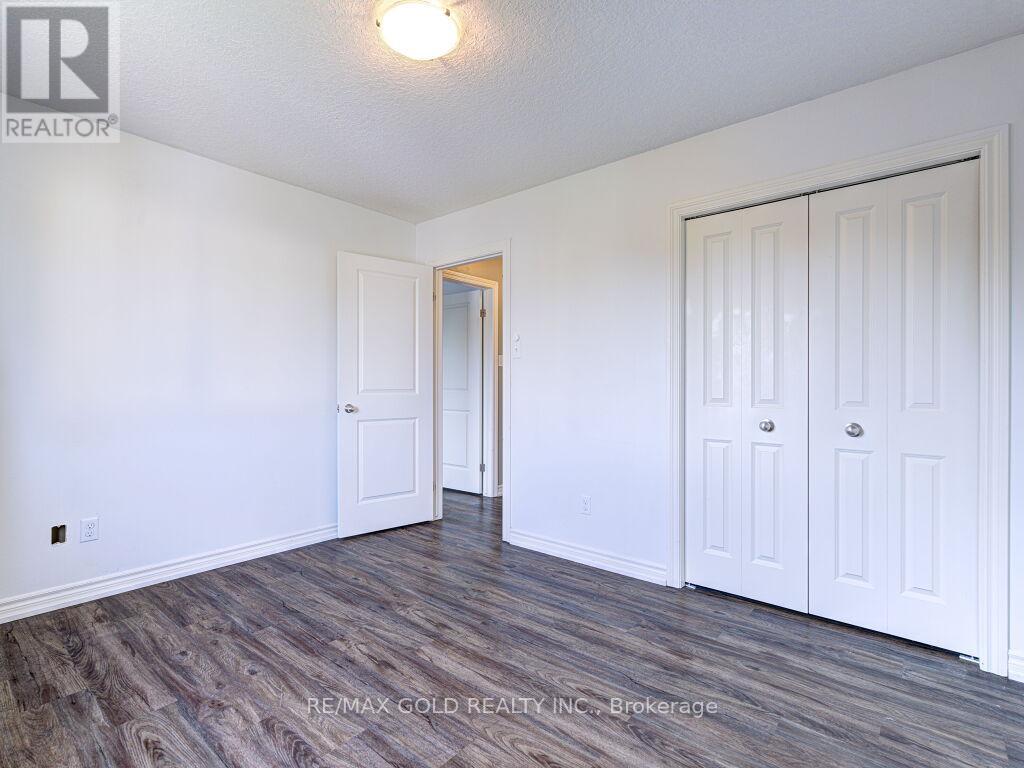 35 - 960 Bitterbush Crescent, London North, Ontario N6H 0G1 - Photo 24 - X12834554