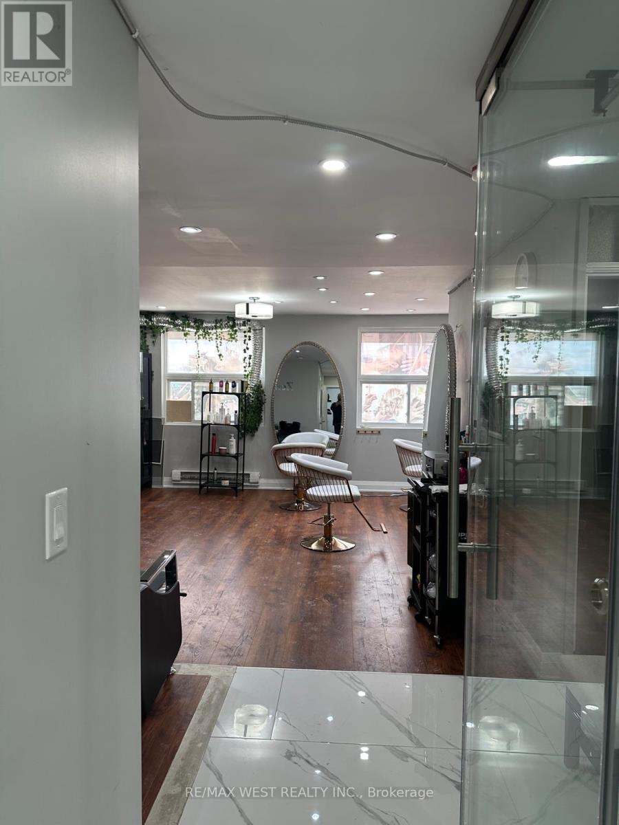 2551 Hurontario Street, Mississauga (Cooksville), Ontario  L5A 2G4 - Photo 21 - W12887800