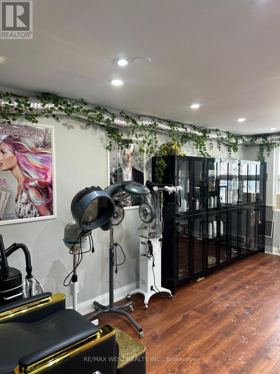 2551 Hurontario Street, Mississauga (Cooksville), Ontario  L5A 2G4 - Photo 23 - W12887800