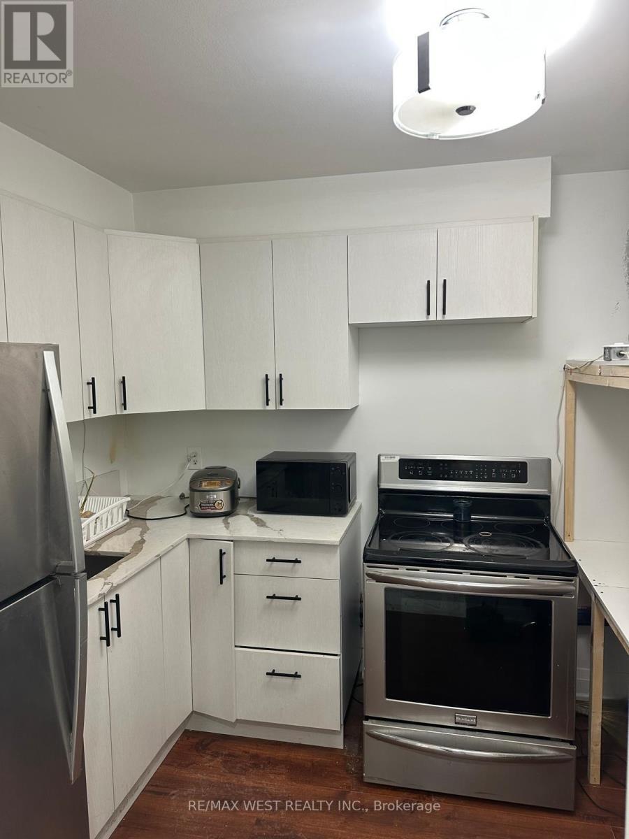 2551 Hurontario Street, Mississauga (Cooksville), Ontario  L5A 2G4 - Photo 24 - W12887800