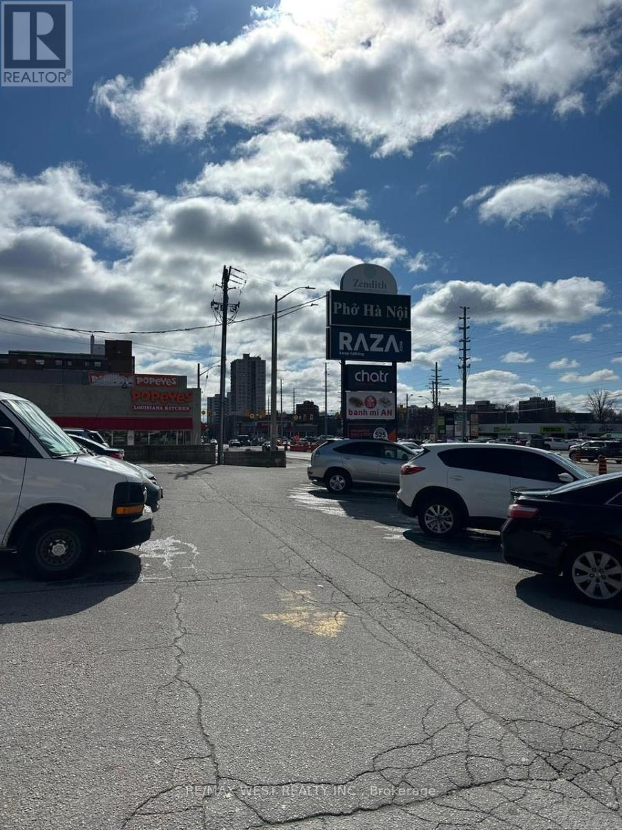 2551 Hurontario Street, Mississauga (Cooksville), Ontario  L5A 2G4 - Photo 3 - W12887800