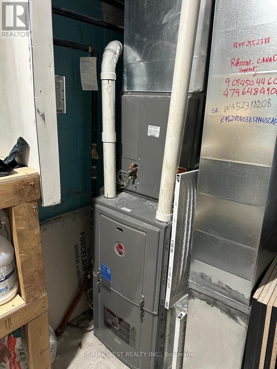 2551 Hurontario Street, Mississauga (Cooksville), Ontario  L5A 2G4 - Photo 39 - W12887800