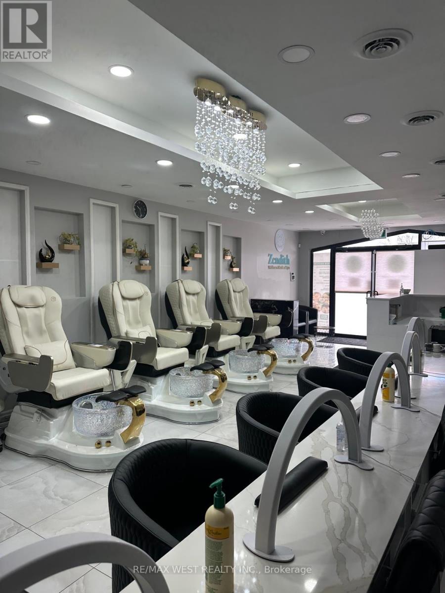 2551 Hurontario Street, Mississauga (Cooksville), Ontario  L5A 2G4 - Photo 7 - W12887800