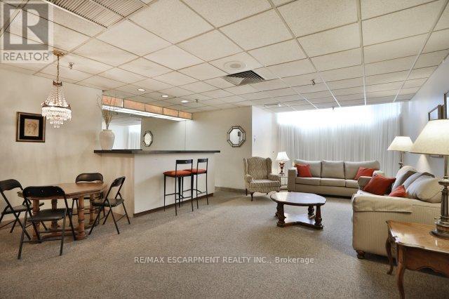 1905 - 1333 Bloor Street, Mississauga (Applewood), Ontario  L4Y 3T6 - Photo 32 - W12887802