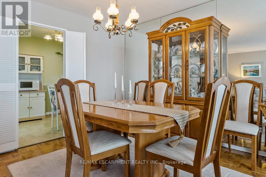 1905 - 1333 Bloor Street, Mississauga (Applewood), Ontario  L4Y 3T6 - Photo 6 - W12887802