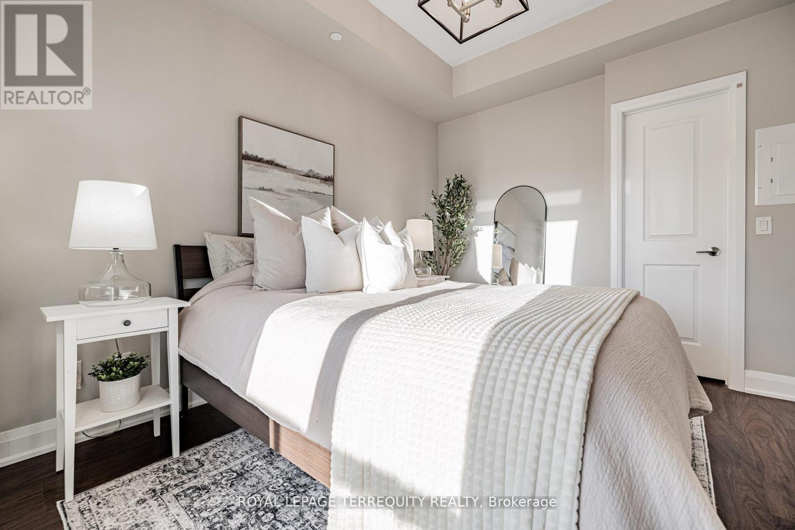 401 - 35 Fontenay Court, Toronto (Edenbridge-Humber Valley), Ontario  M9A 0E2 - Photo 10 - W12887848