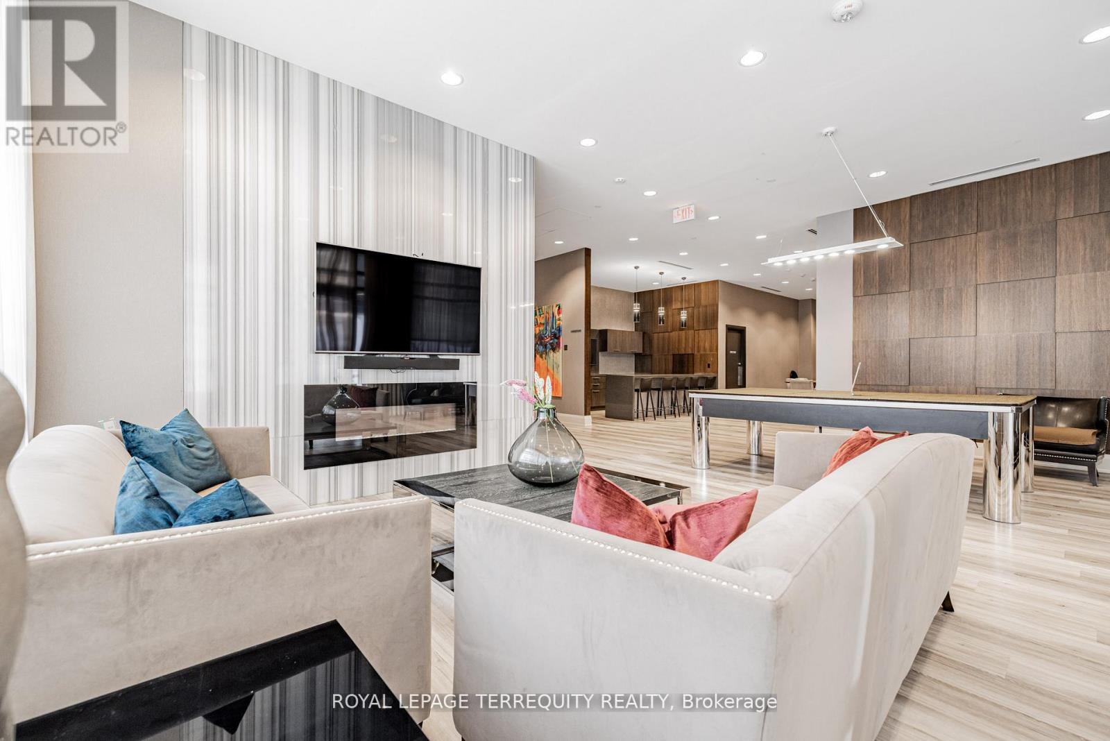 401 - 35 Fontenay Court, Toronto (Edenbridge-Humber Valley), Ontario  M9A 0E2 - Photo 21 - W12887848