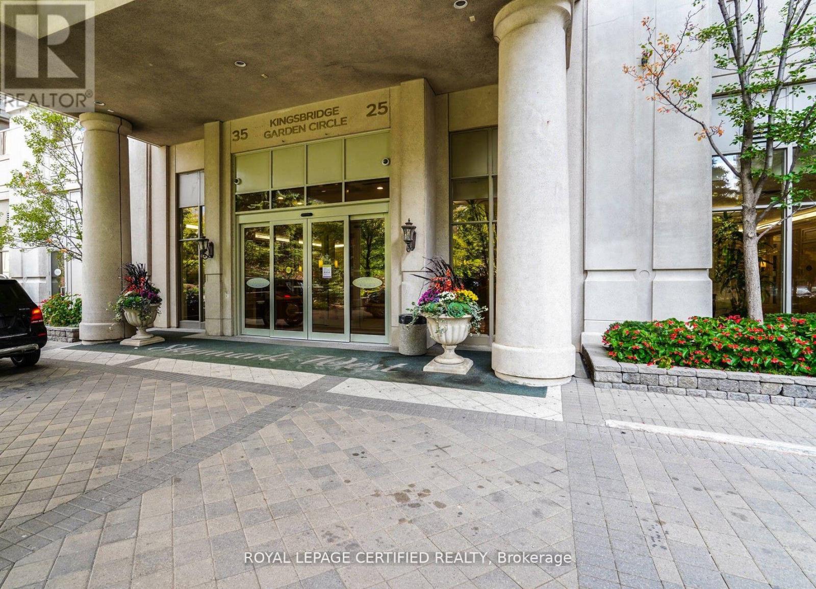 Ph 08 - 25 Kingsbridge Garden Circle, Mississauga, Ontario  L5R 4B1 - Photo 36 - W12887908