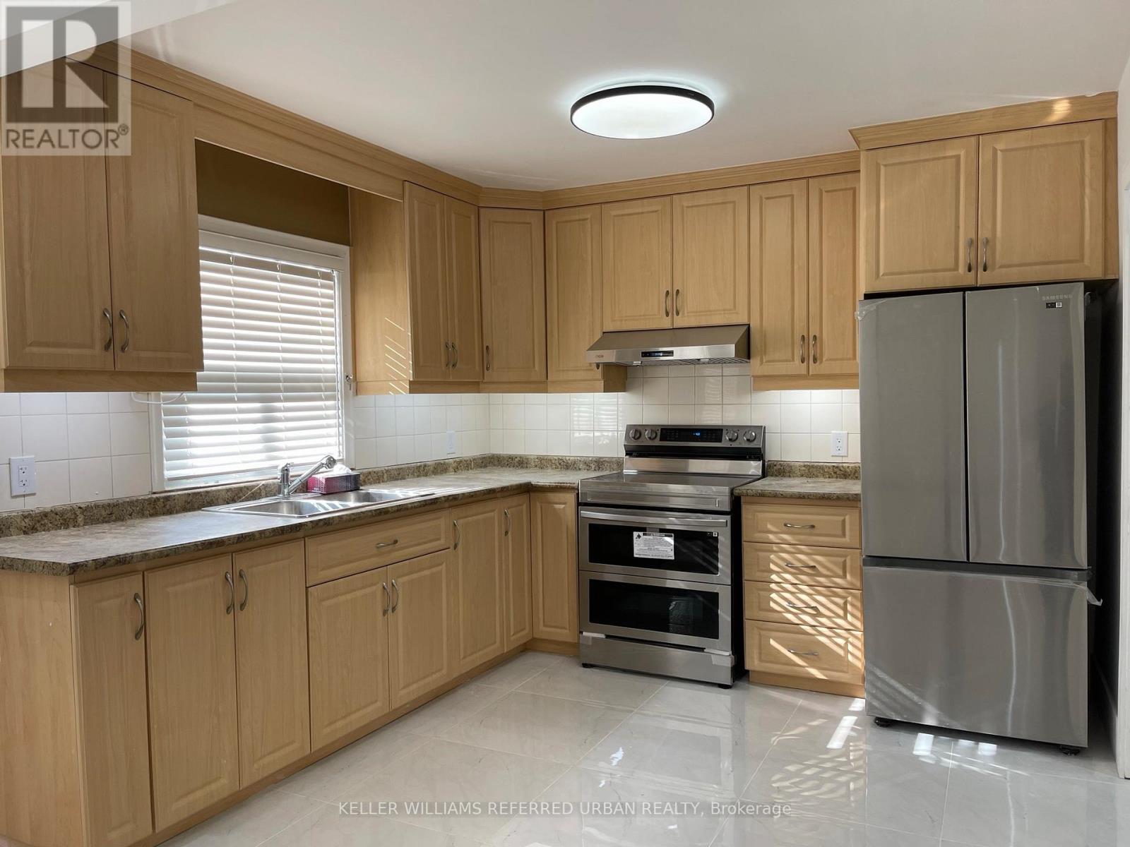 Main - 12 Erie Street, Toronto (Maple Leaf), Ontario  M6L 2P7 - Photo 6 - W12887914