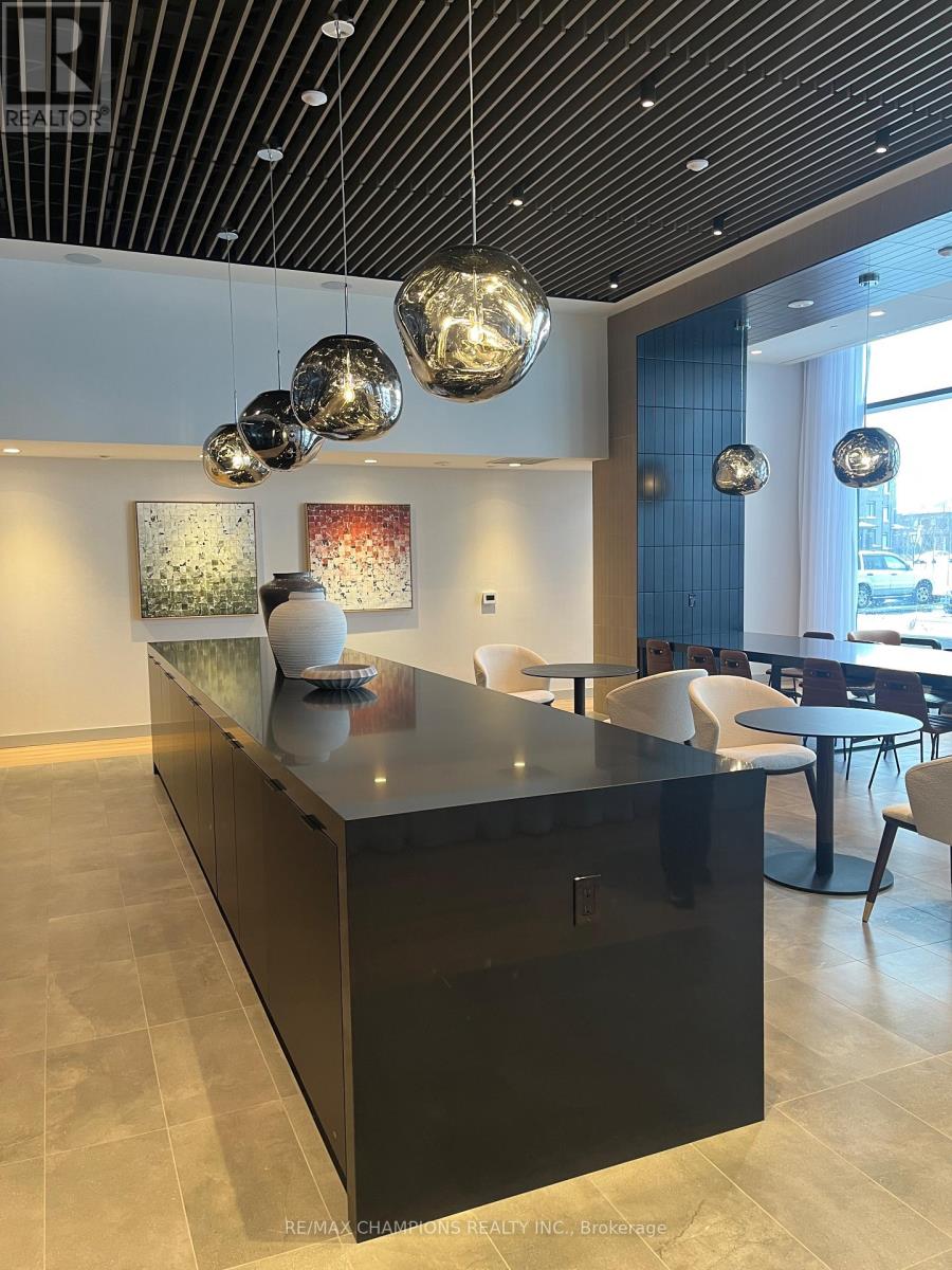 1613 - 15 Skyridge Drive, Brampton (Bram East), Ontario  L6P 4S3 - Photo 3 - W12887918