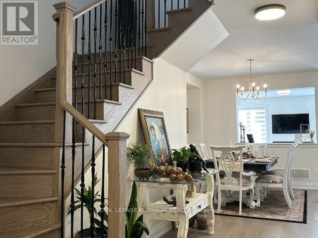 1490 Strawberry Landing, Milton (Walker), Ontario  L9E 1Y7 - Photo 2 - W12887974