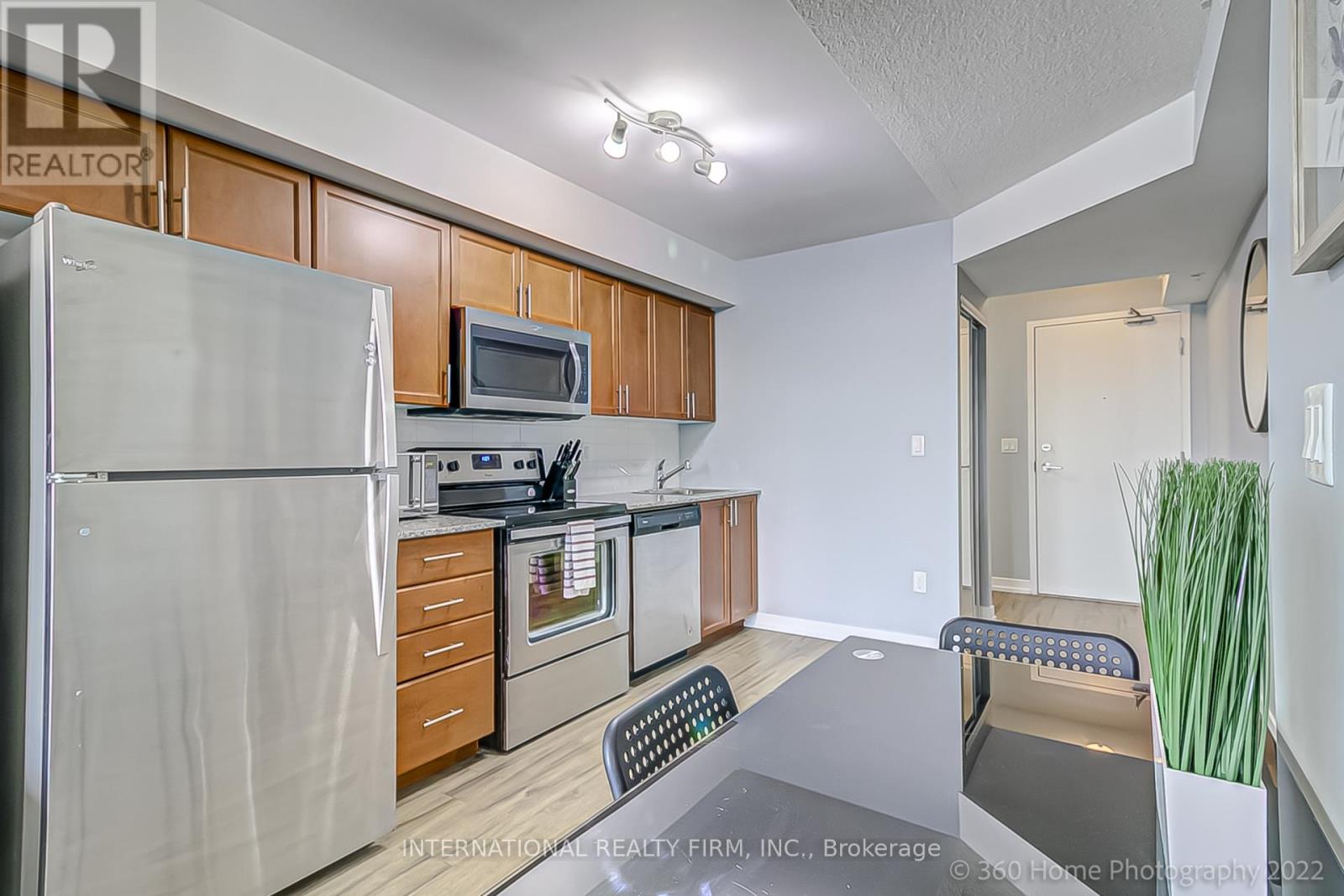 911 - 1420 Dupont Street, Toronto (Dovercourt-Wallace Emerson-Junction), Ontario  M6H 0C2 - Photo 12 - W12888002