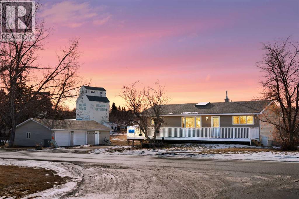 111 Macleod Trail E, Rural Foothills County, Alberta