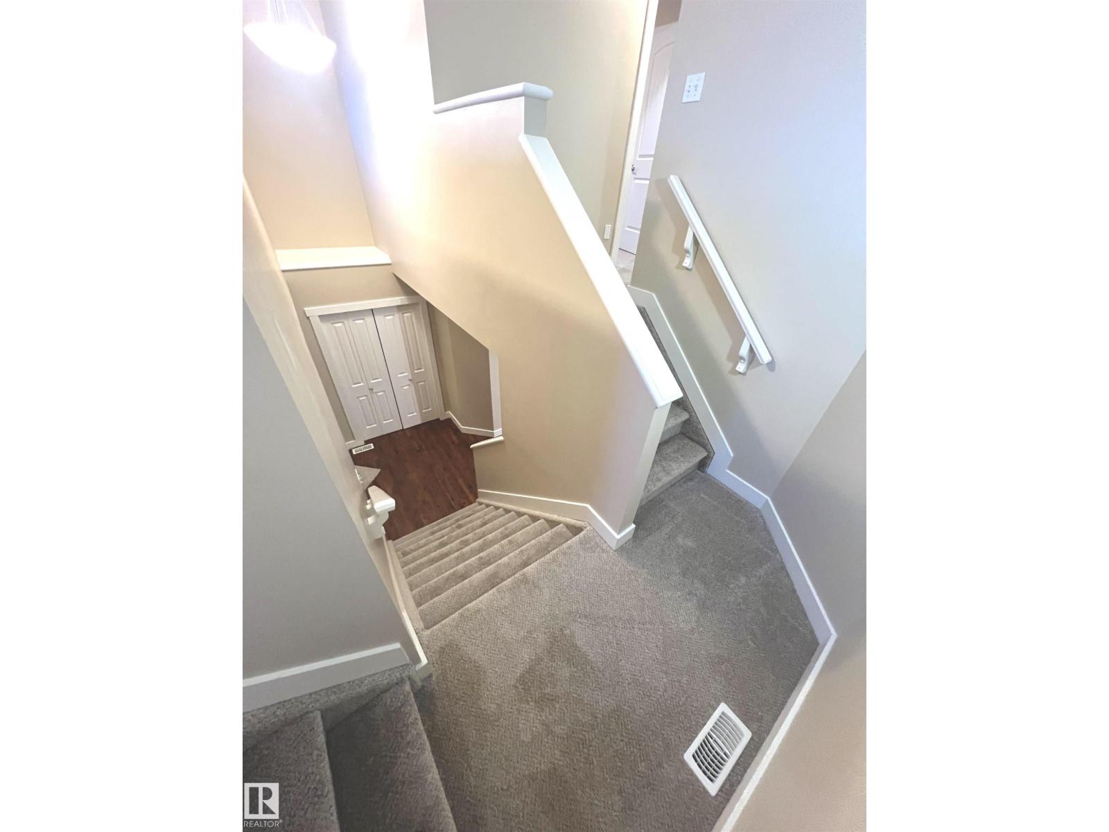 3705 11 St Nw, Edmonton, Alberta  T6T 0E8 - Photo 6 - E4472000