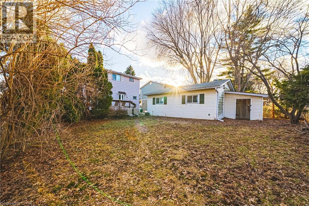 27 Glenview Court, Hamilton, Ontario  L9C 6H7 - Photo 30 - 40812435