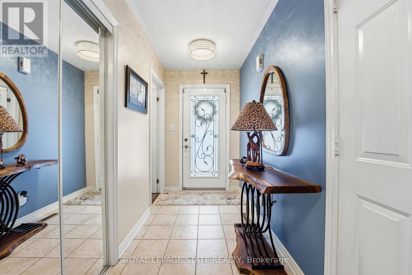 64 Griffith Drive, Grimsby (Grimsby East), Ontario  L3M 5L2 - Photo 4 - X12887838