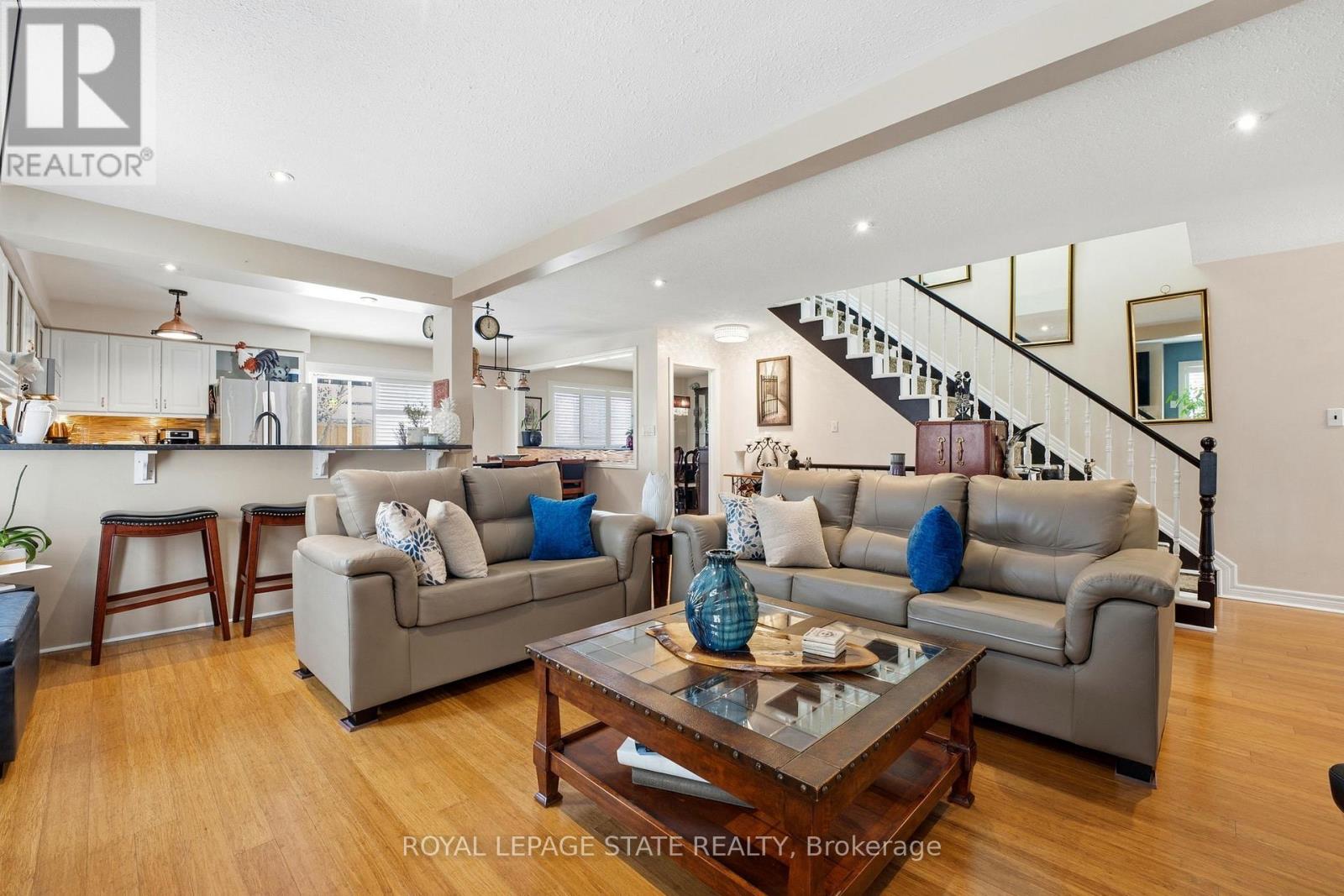 64 Griffith Drive, Grimsby (Grimsby East), Ontario  L3M 5L2 - Photo 7 - X12887838