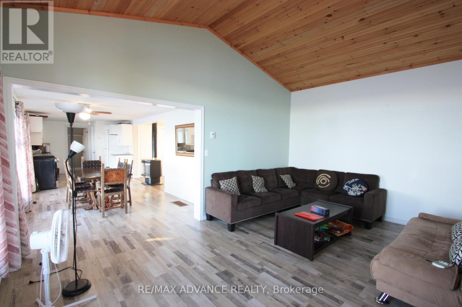 323d Grahamvale Road, Chisholm, Ontario  P0H 1Z0 - Photo 10 - X12887902