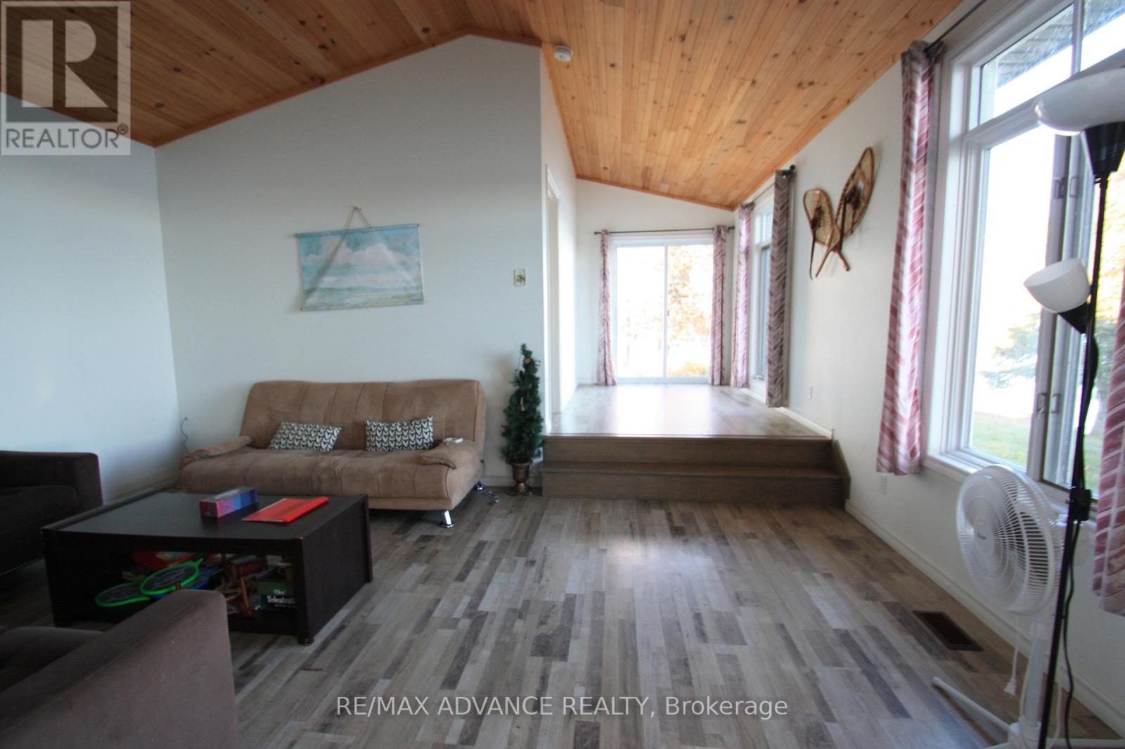 323d Grahamvale Road, Chisholm, Ontario  P0H 1Z0 - Photo 8 - X12887902