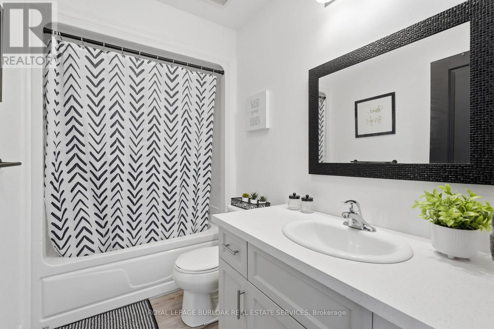 401 Lighthouse Drive, Haldimand, Ontario  N1A 2W6 - Photo 26 - X12887948