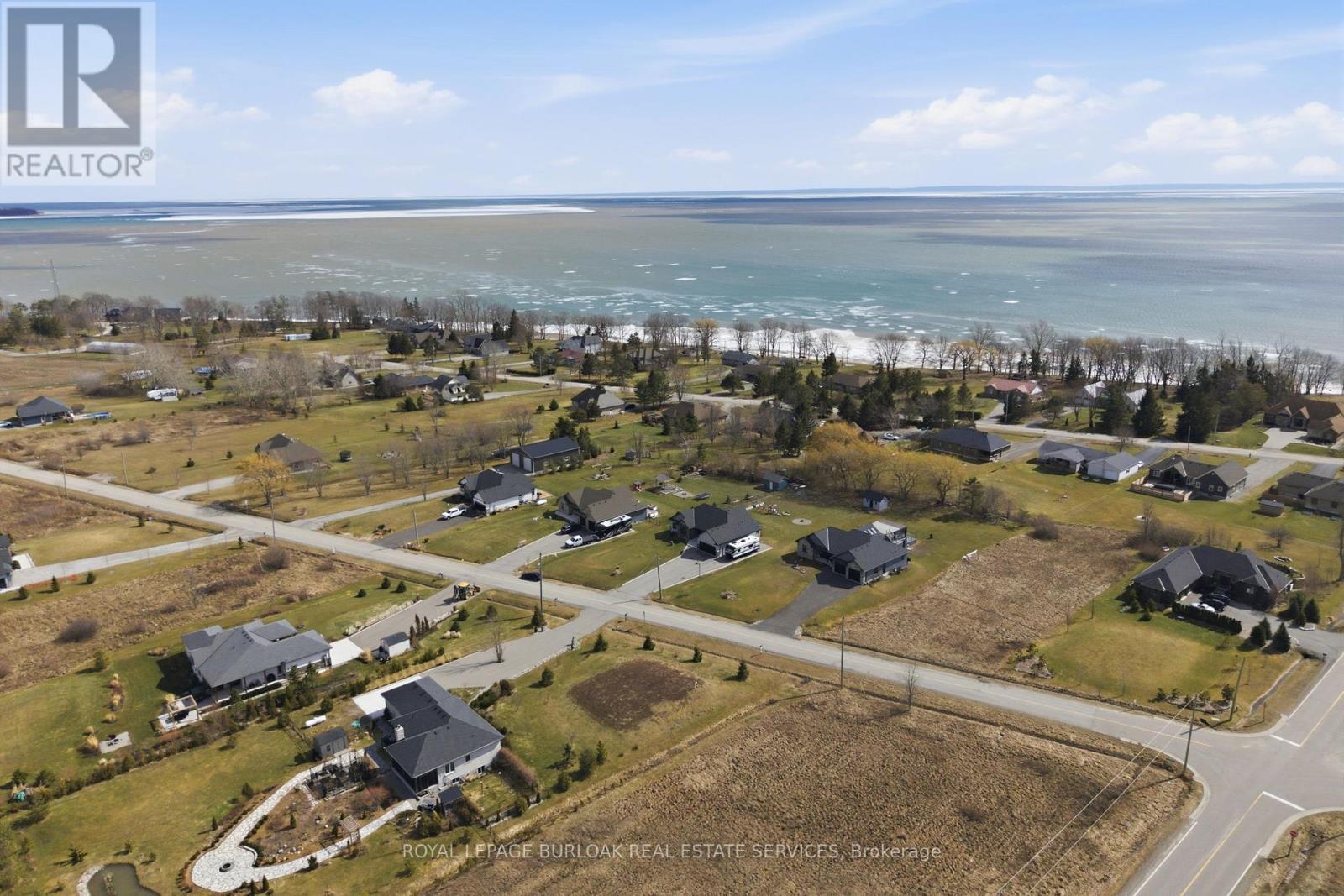 401 Lighthouse Drive, Haldimand, Ontario  N1A 2W6 - Photo 45 - X12887948
