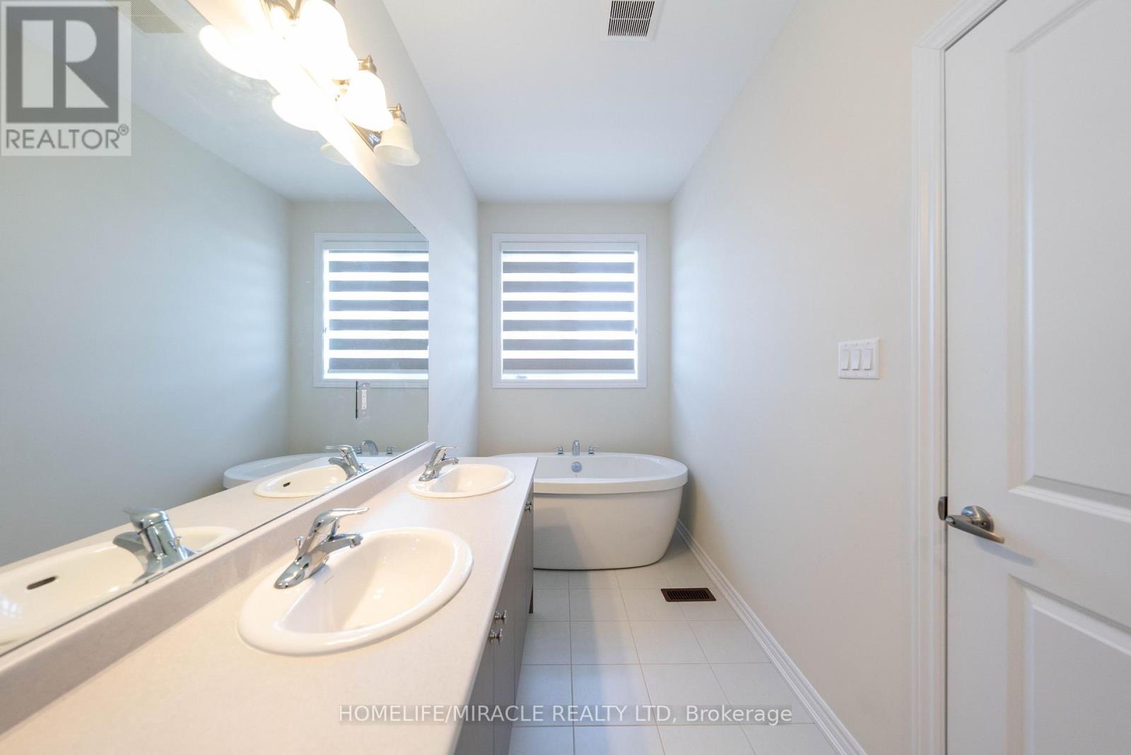 1420 Oakmont Common, Burlington, Ontario  L7P 0V8 - Photo 21 - W12882688