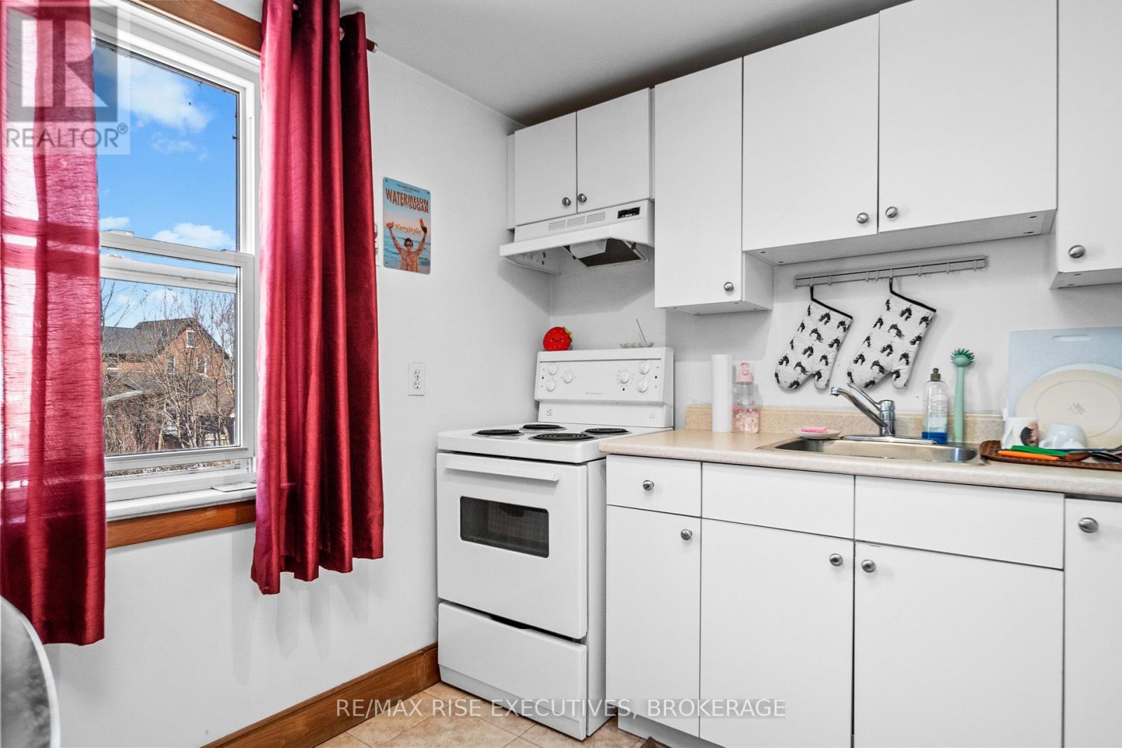 143-145 Ordnance Street, Kingston (East Of Sir John A. Blvd), Ontario  K7K 1G9 - Photo 19 - X12888102