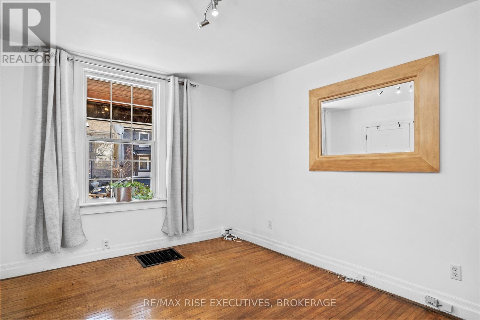 143-145 Ordnance Street, Kingston (East Of Sir John A. Blvd), Ontario  K7K 1G9 - Photo 26 - X12888102