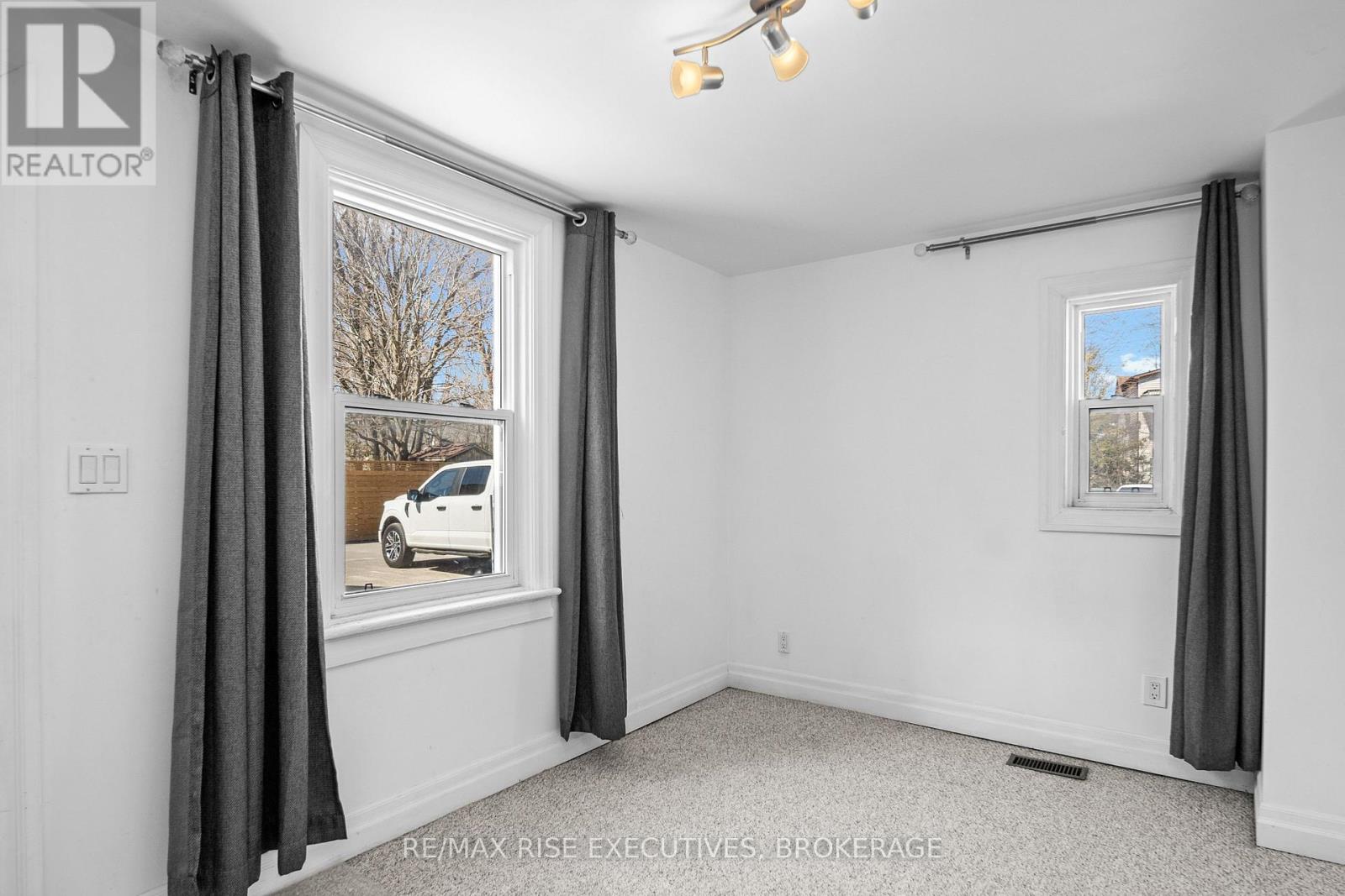 143-145 Ordnance Street, Kingston (East Of Sir John A. Blvd), Ontario  K7K 1G9 - Photo 32 - X12888102