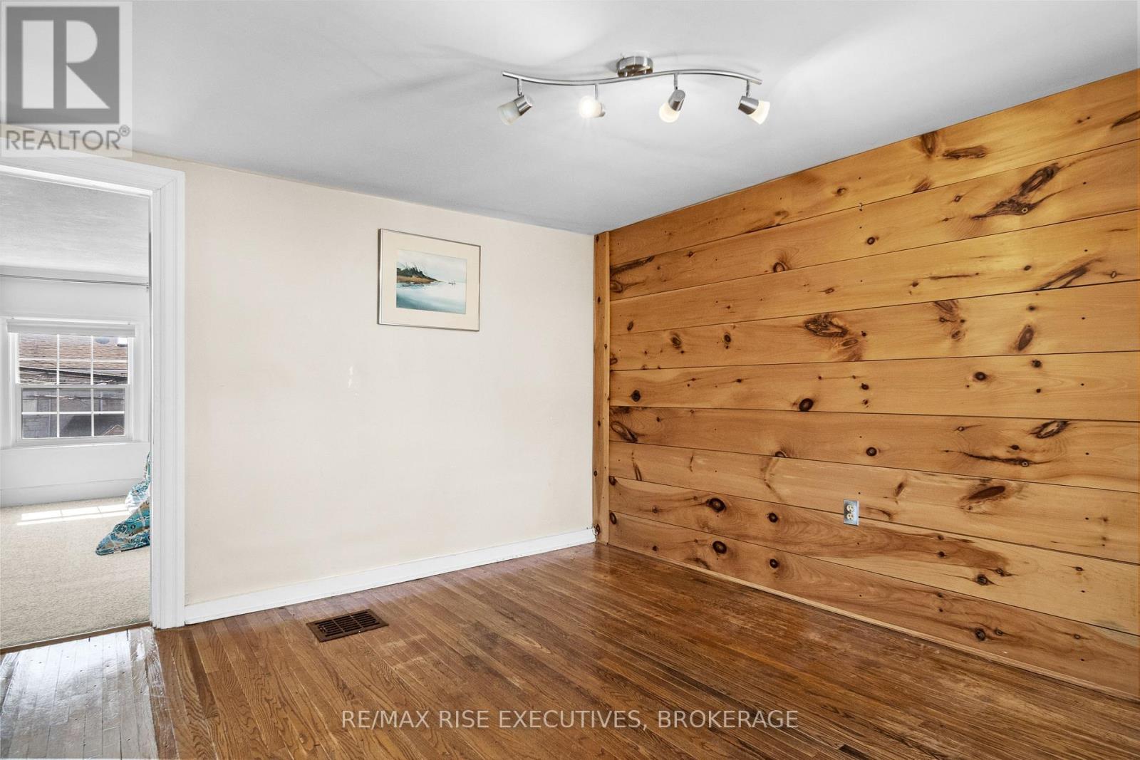 143-145 Ordnance Street, Kingston (East Of Sir John A. Blvd), Ontario  K7K 1G9 - Photo 35 - X12888102