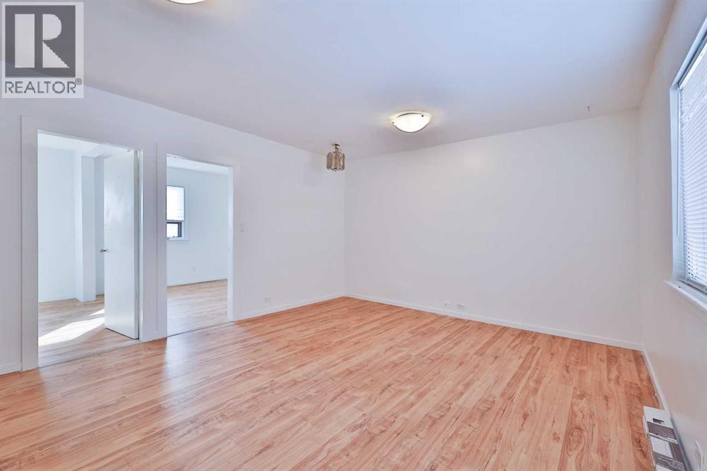 184 W 100 S, Raymond, Alberta  T0K 2S0 - Photo 10 - A2287529