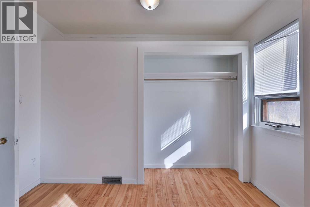 184 W 100 S, Raymond, Alberta  T0K 2S0 - Photo 14 - A2287529