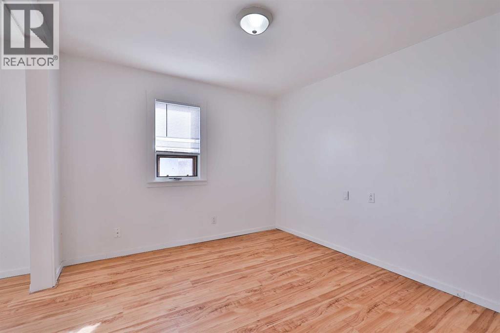 184 W 100 S, Raymond, Alberta  T0K 2S0 - Photo 11 - A2287529