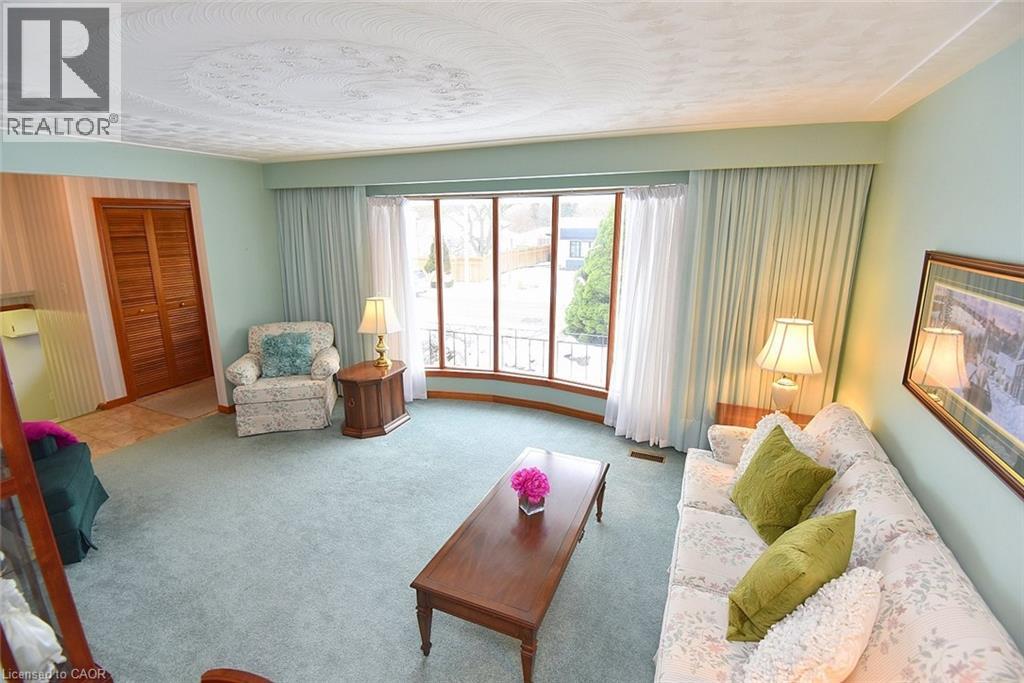 23 Lynndale Drive, Dundas, Ontario  L9H 3L4 - Photo 8 - 40793967