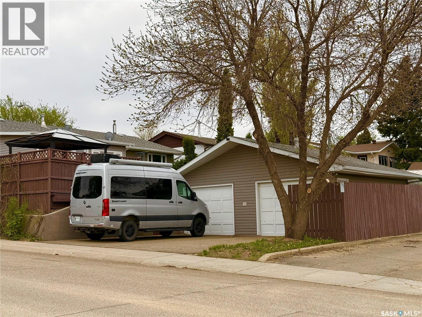 294 Burke Crescent, Swift Current, Saskatchewan  S9H 4H6 - Photo 21 - SK030277