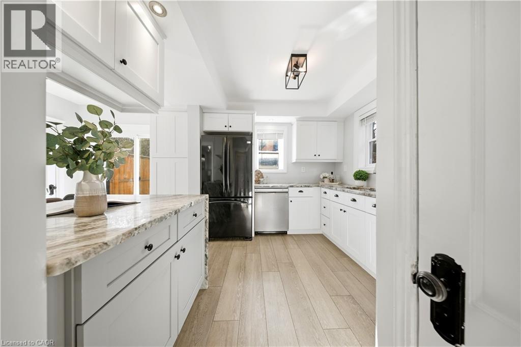 35 Stirling Avenue N, Kitchener, Ontario  N2H 3G4 - Photo 19 - 40810783