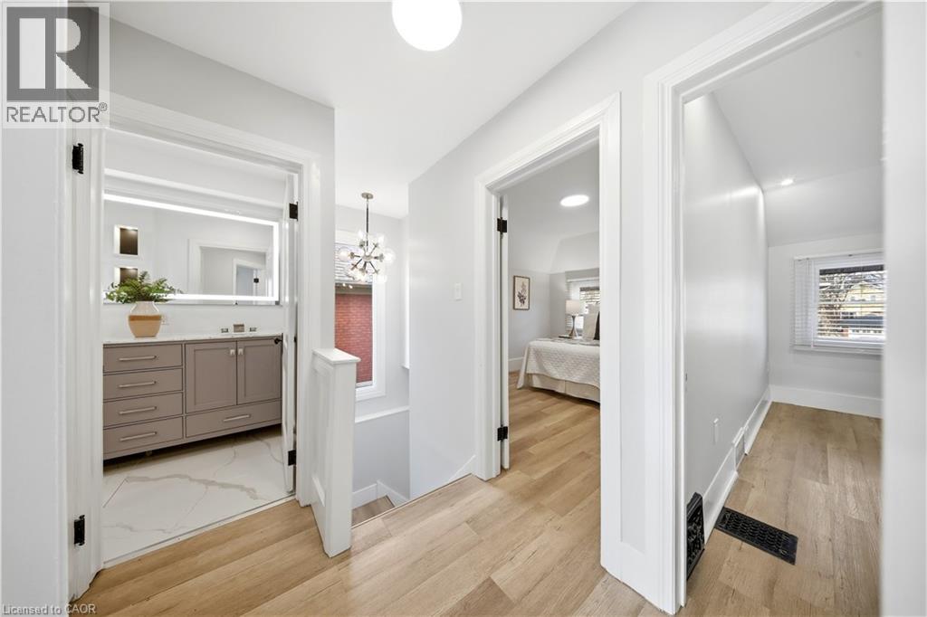 35 Stirling Avenue N, Kitchener, Ontario  N2H 3G4 - Photo 23 - 40810783