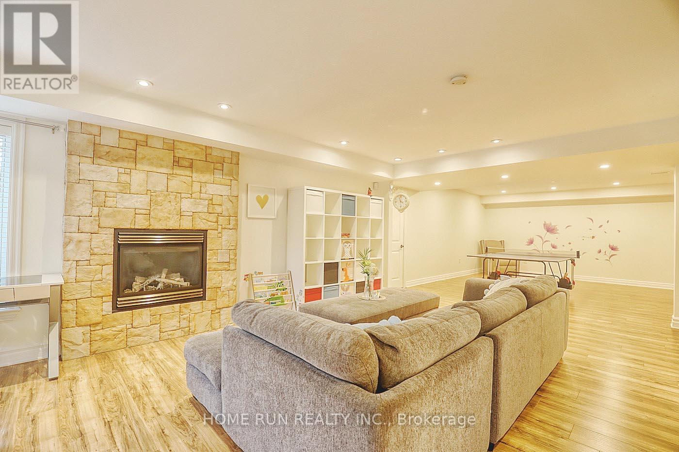 2 Waterford Way, Ottawa, Ontario  K2E 7V4 - Photo 12 - X12888036