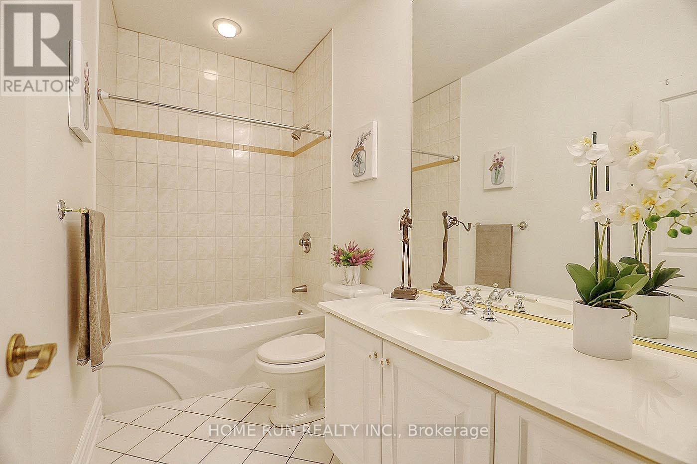 2 Waterford Way, Ottawa, Ontario  K2E 7V4 - Photo 7 - X12888036