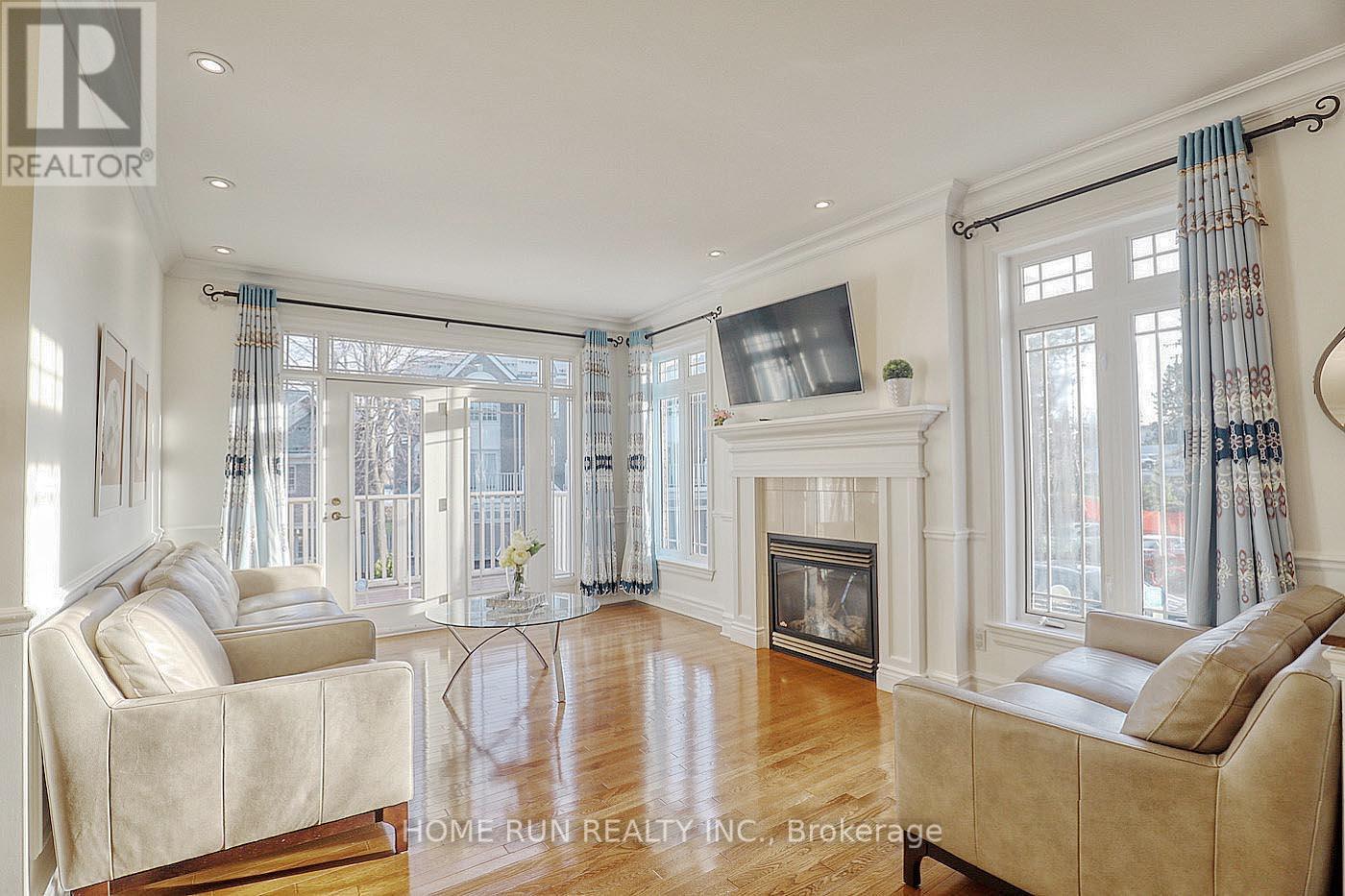 2 Waterford Way, Ottawa, Ontario  K2E 7V4 - Photo 8 - X12888036