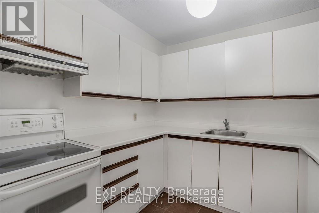 204 - 475 Laurier Avenue W, Ottawa, Ontario K1R 7X1 - Photo 21 - X12888074