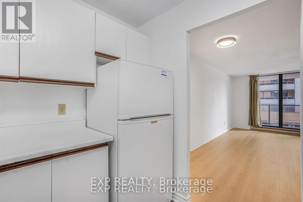 204 - 475 Laurier Avenue W, Ottawa, Ontario K1R 7X1 - Photo 23 - X12888074