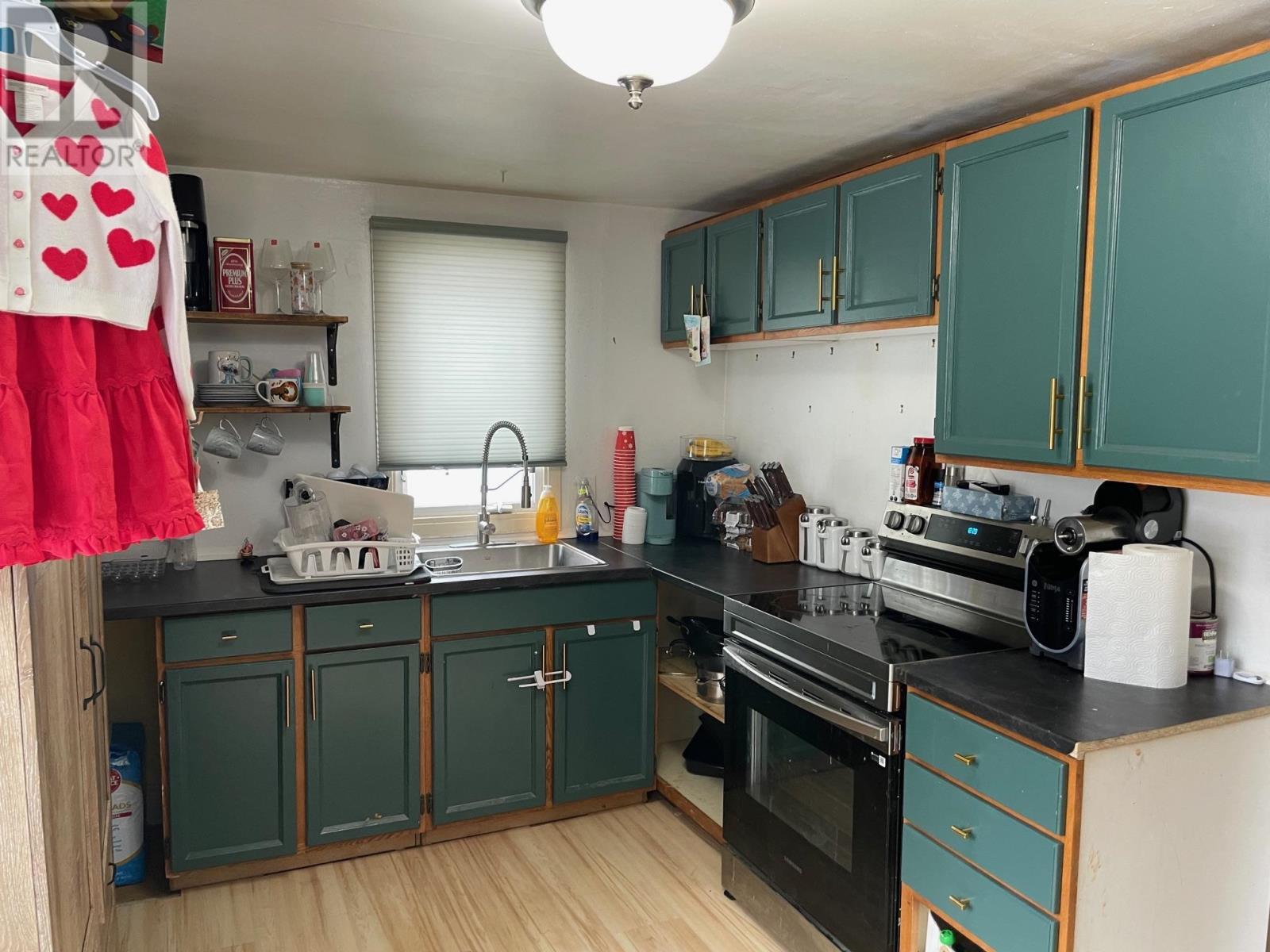 1904 Bailey Ave, Thunder Bay, Ontario  P7E 2X1 - Photo 4 - TB2600298