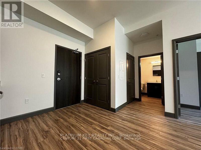 301 - 22645 Adelaide Road, Strathroy-Caradoc, Ontario  N0L 1W0 - Photo 2 - X12888084