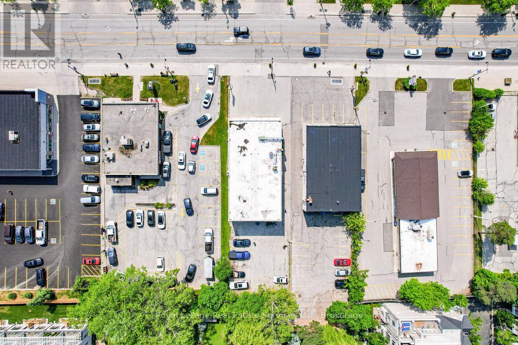 2307 - 2309 Lakeshore Road W, Oakville (Br Bronte), Ontario  L6L 1H2 - Photo 13 - W12888082