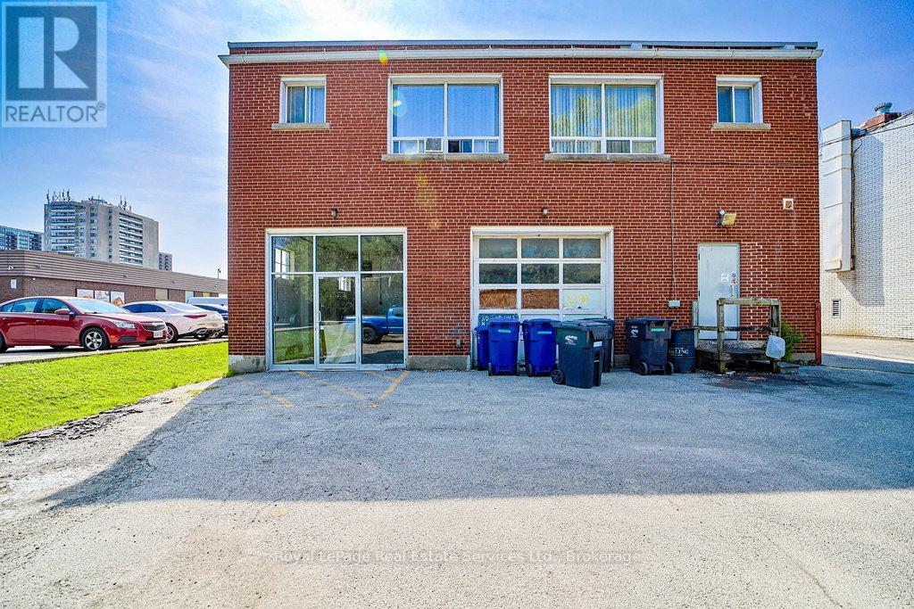 2307 - 2309 Lakeshore Road W, Oakville (Br Bronte), Ontario  L6L 1H2 - Photo 23 - W12888082