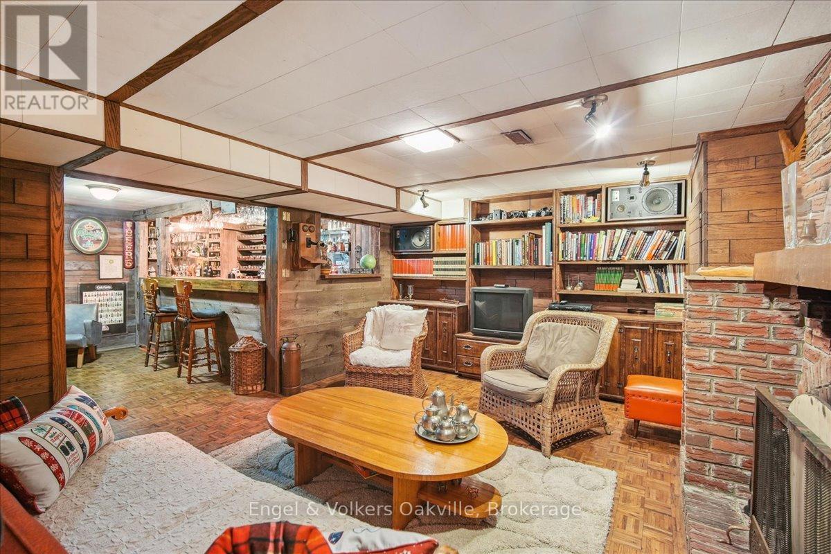 250 Gatestone Avenue, Oakville (Fd Ford), Ontario  L6J 5R9 - Photo 36 - W12888100