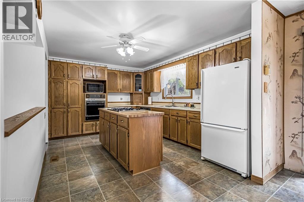 52 Charles Street, Brantford, Ontario  N3T 1B3 - Photo 11 - 40811637