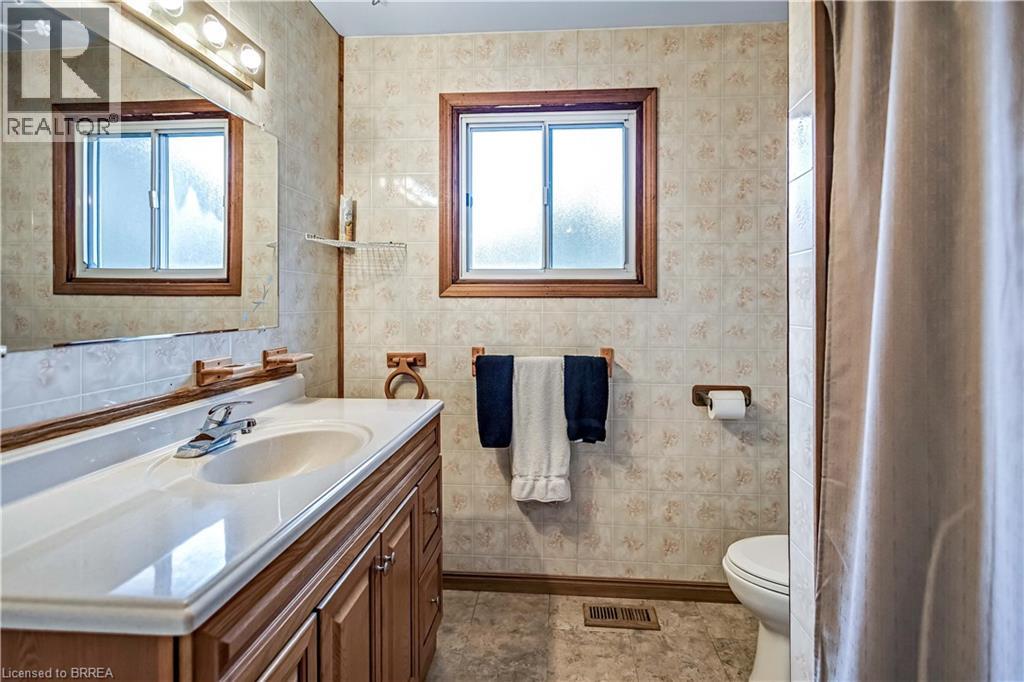 52 Charles Street, Brantford, Ontario  N3T 1B3 - Photo 25 - 40811637